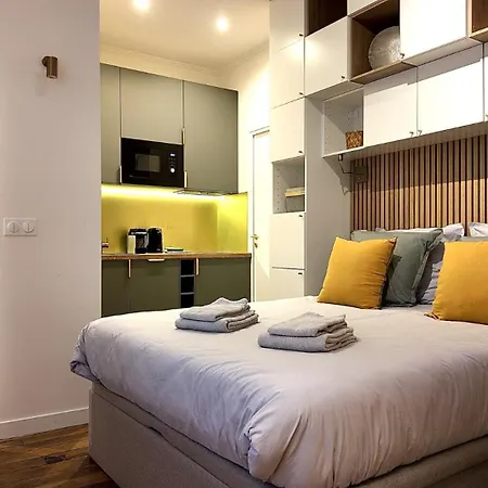 2 Personnes Proche Tour Eiffel Apartamento *